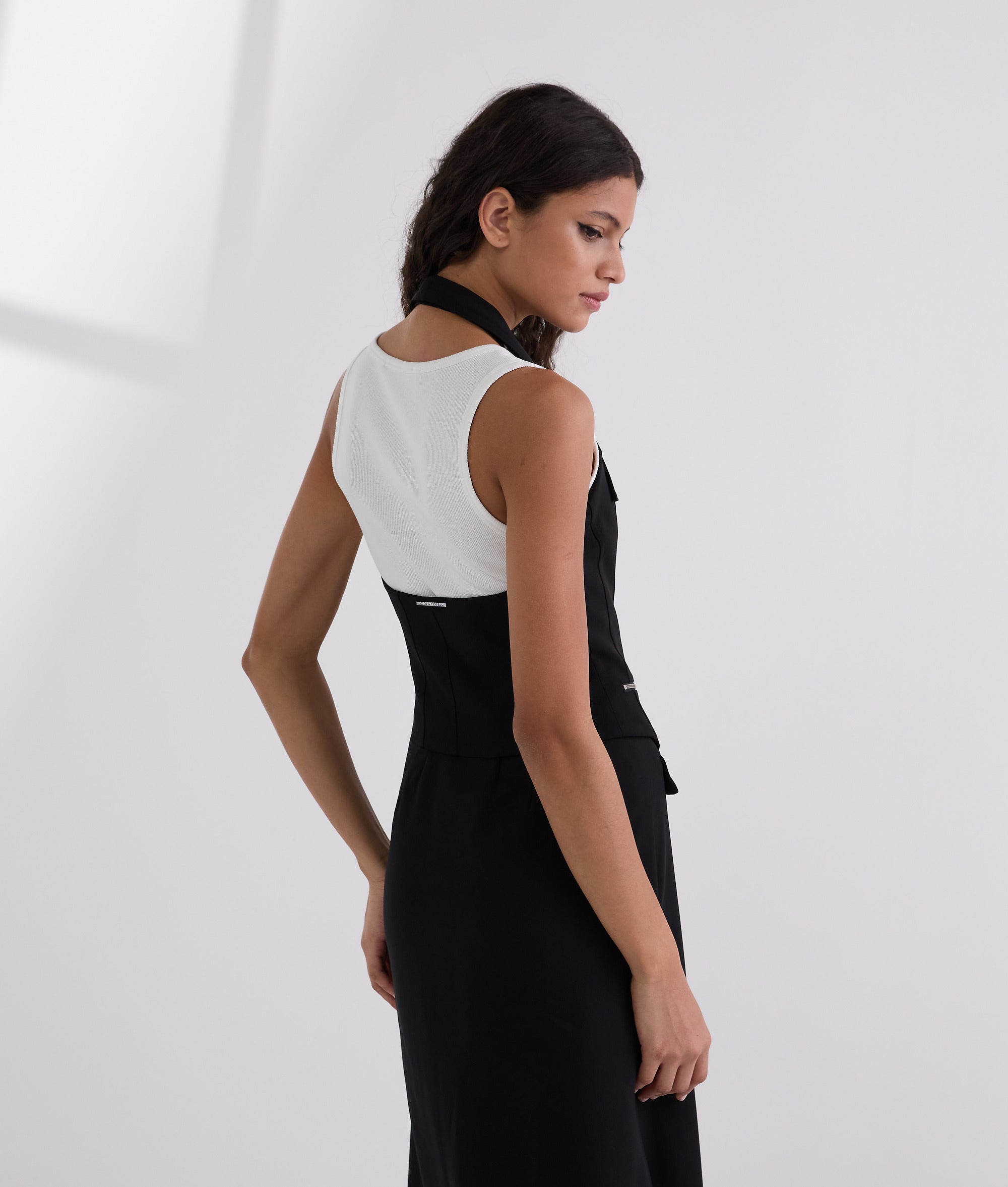 HALTERNECK WAISTCOAT - Image 3