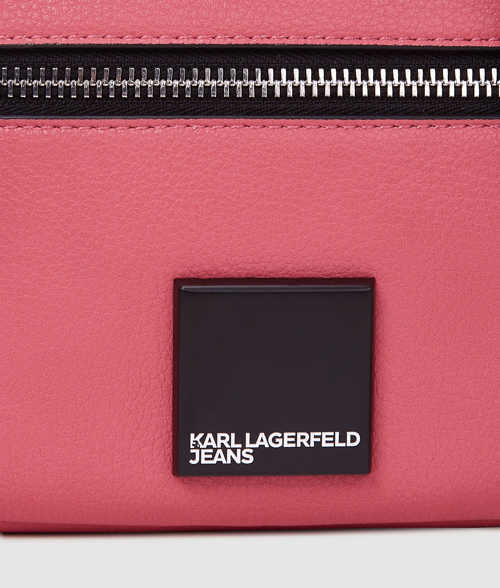 Box logo crossbody camera bag - Image 3