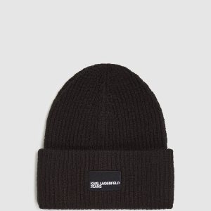 Logo patch long beanie